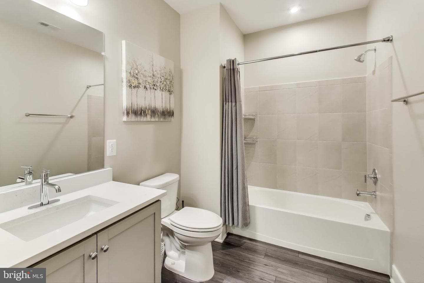 100 Saint Ives Place #208 photo 16
