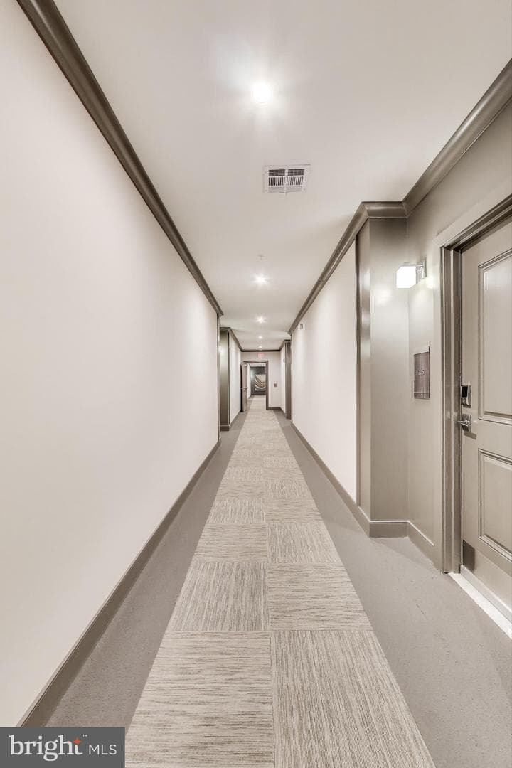 100 Saint Ives Place #208 photo 23