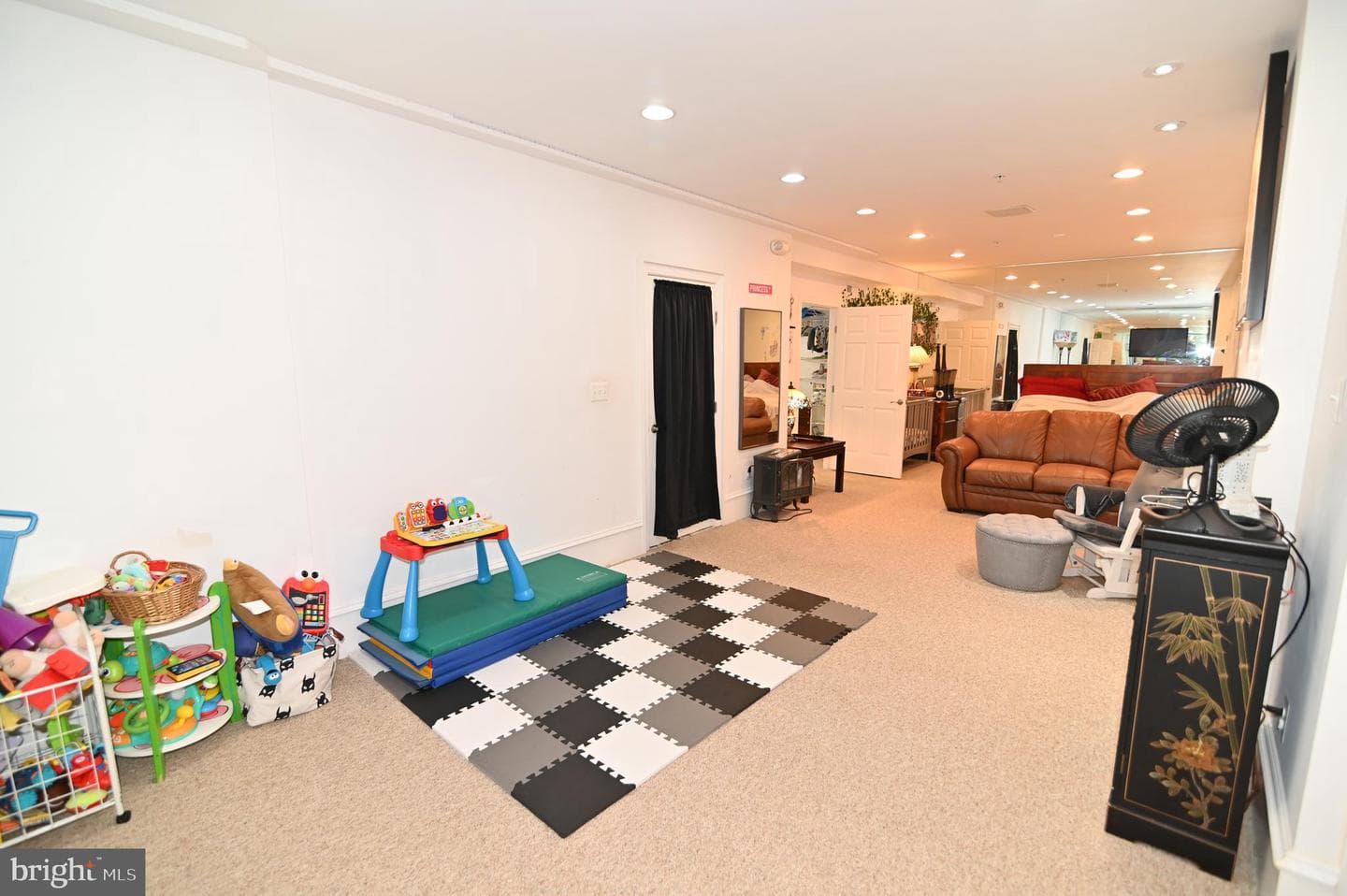 301 Lismore Drive photo 95