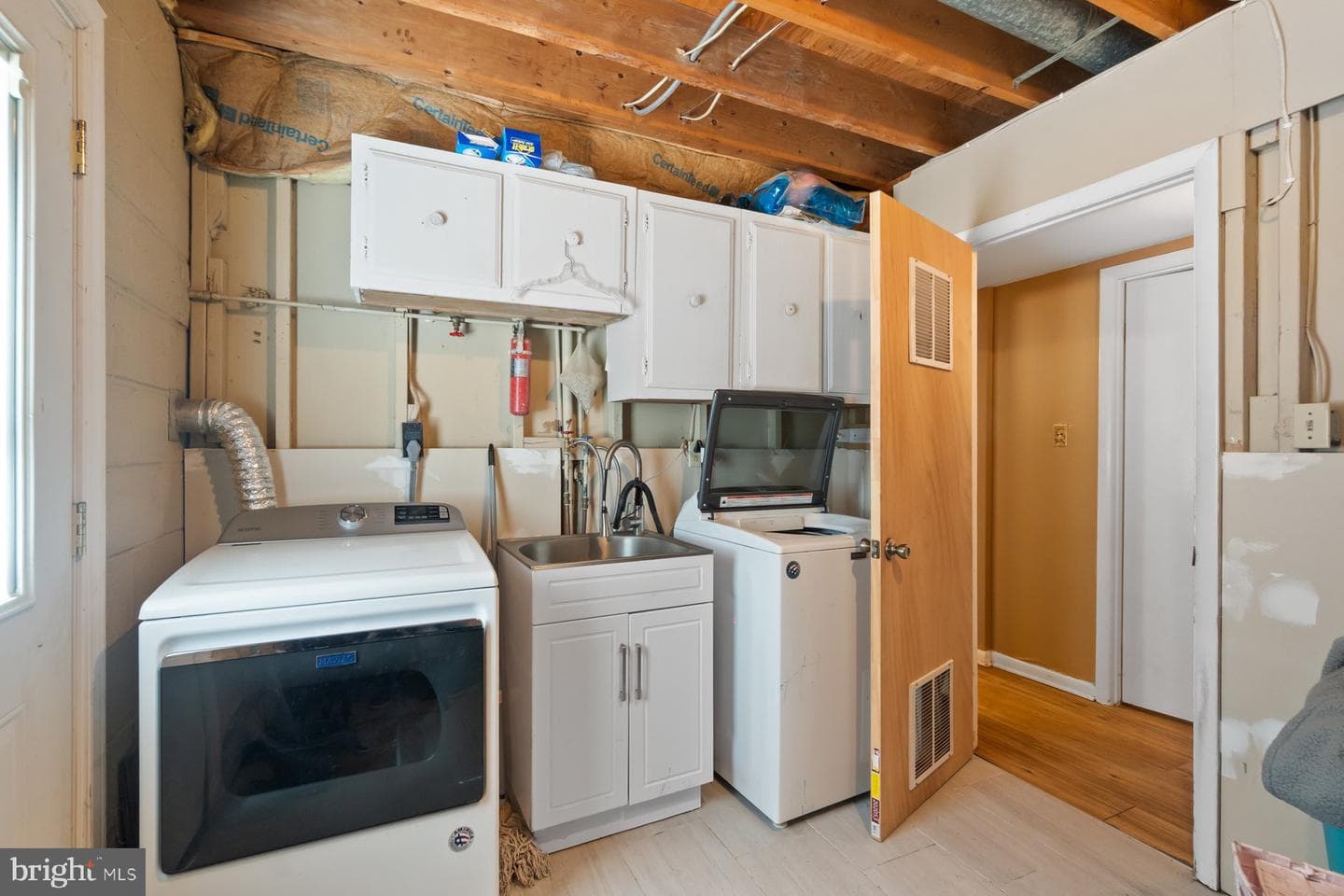 8502 Waco Drive photo 6