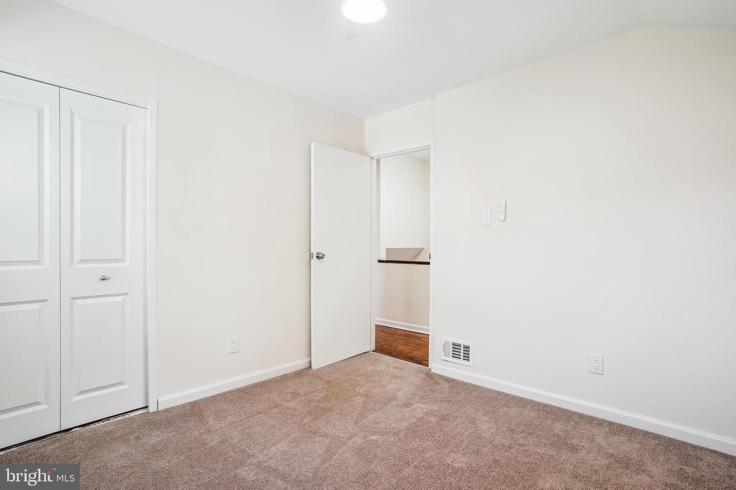 2305 Houston Street photo 13