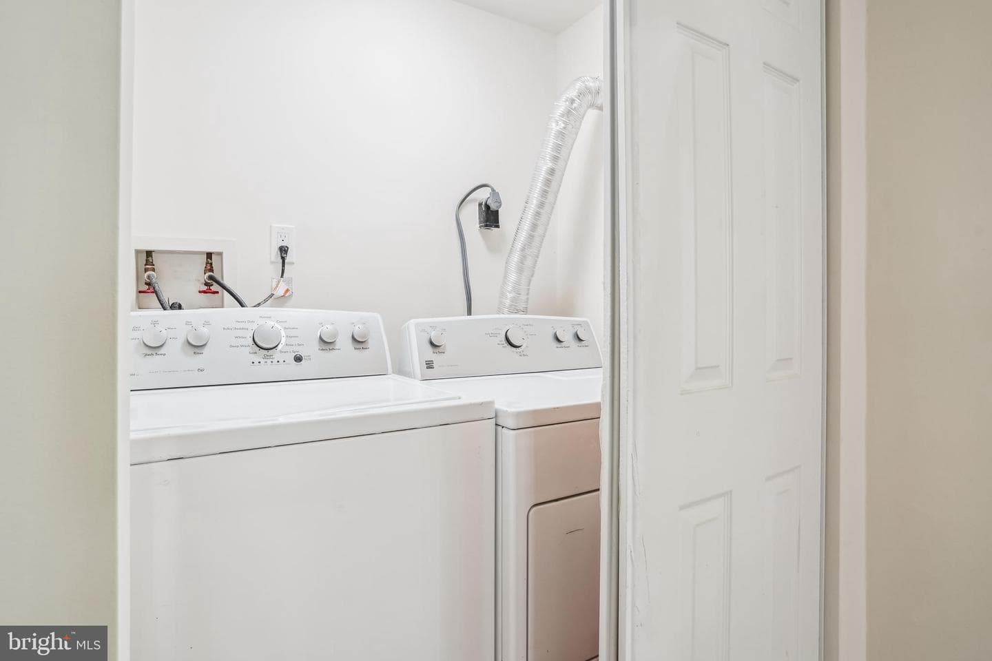 2305 Houston Street photo 27
