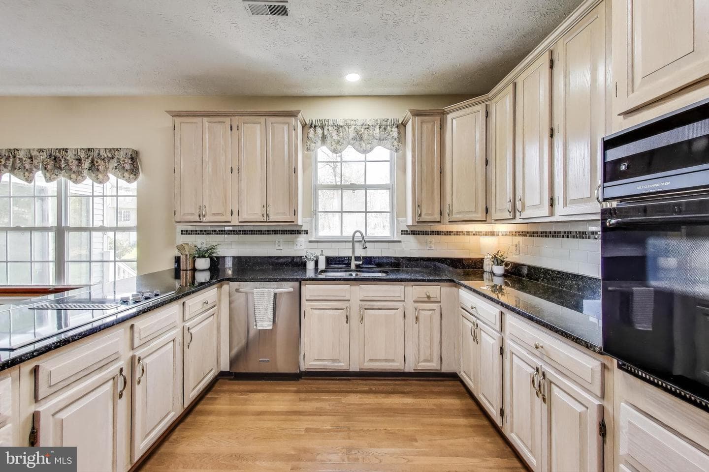 10107 Linford Terrace photo 2