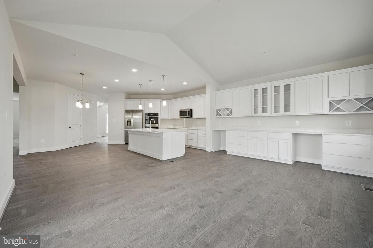 8504 Wendy Street photo 22