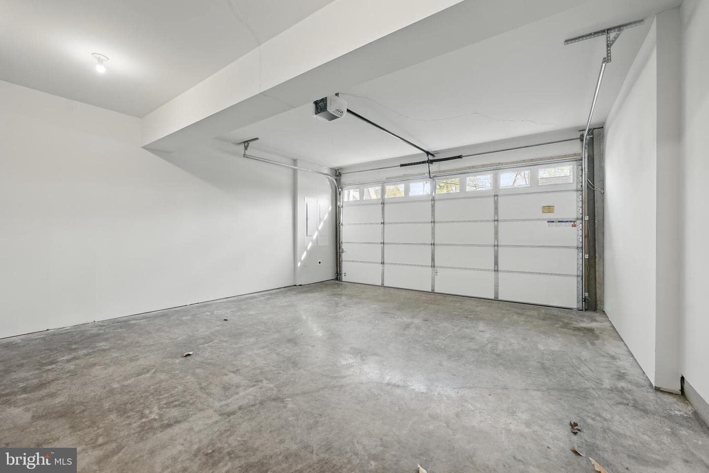 8504 Wendy Street photo 5