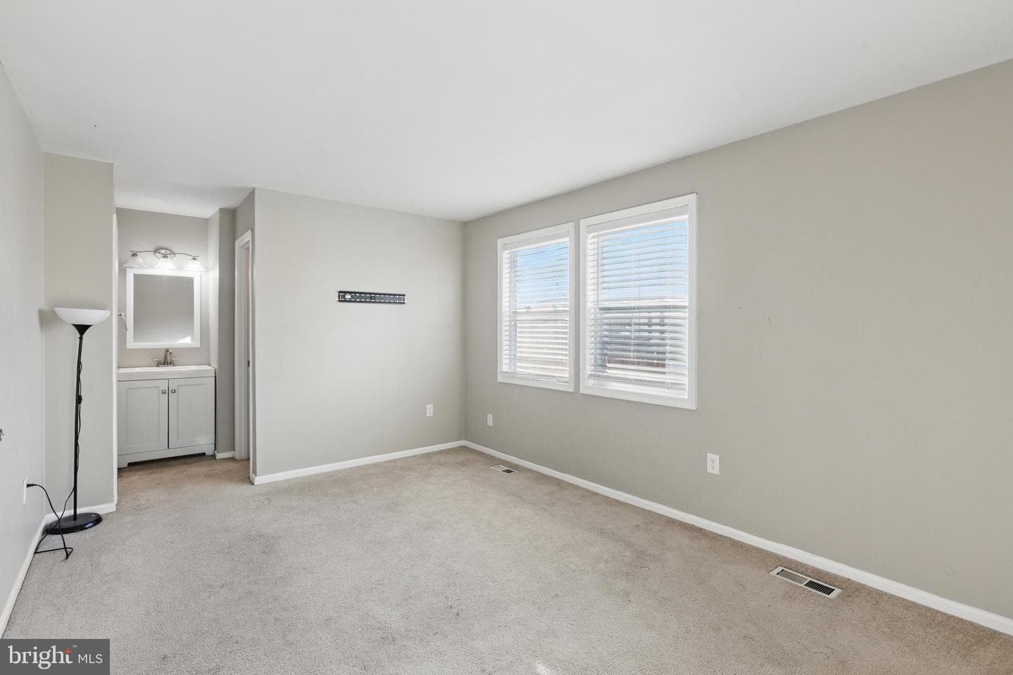 3014 South Grove photo 15