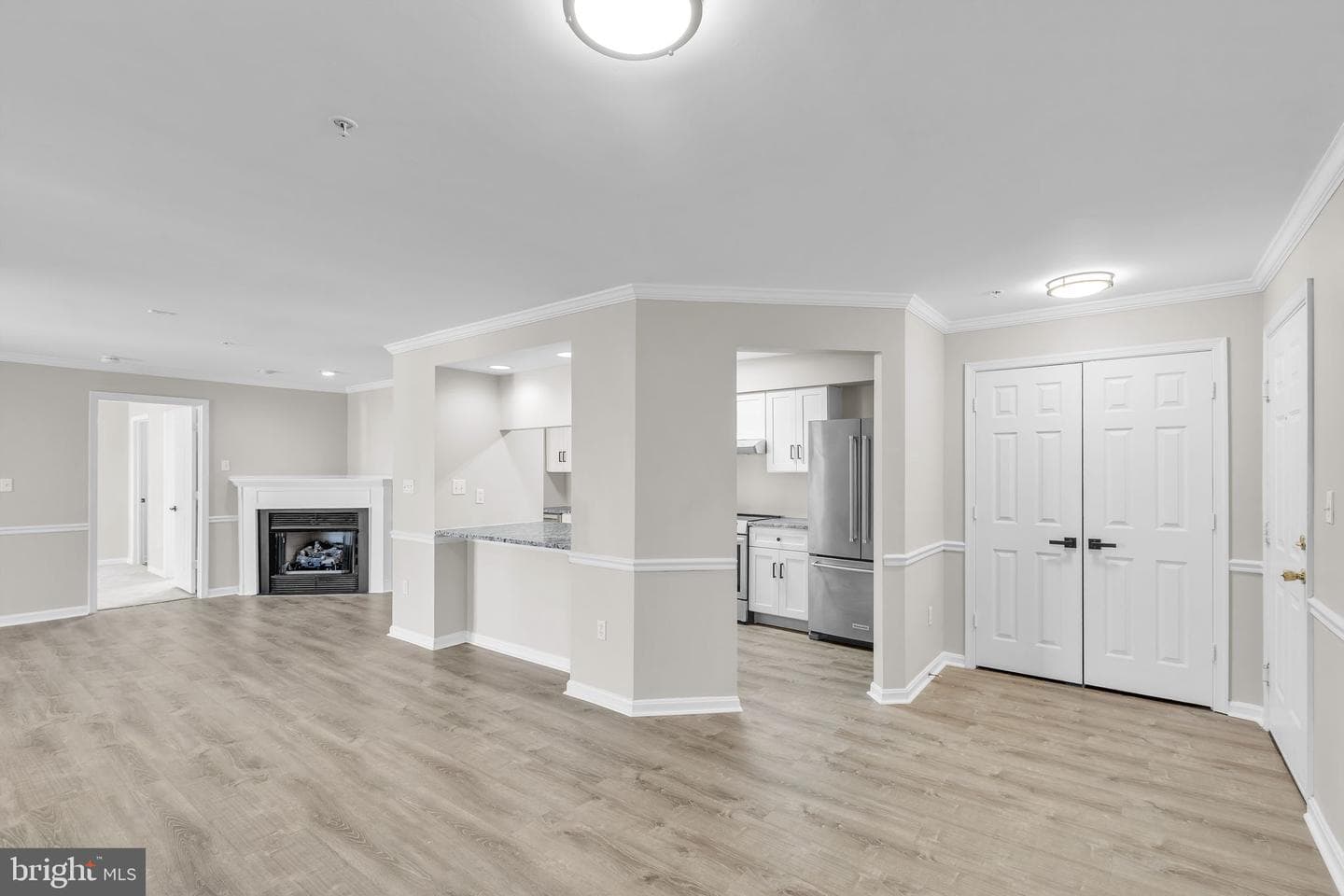 3706 Excalibur Court #201 photo 2