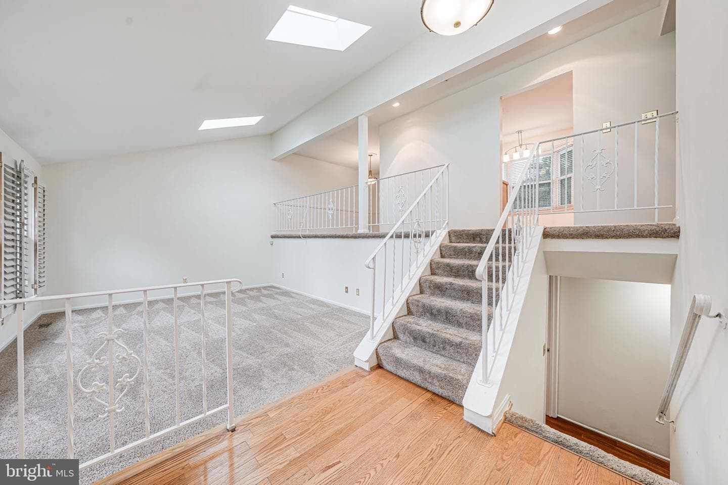12211 Guinevere Place photo 5