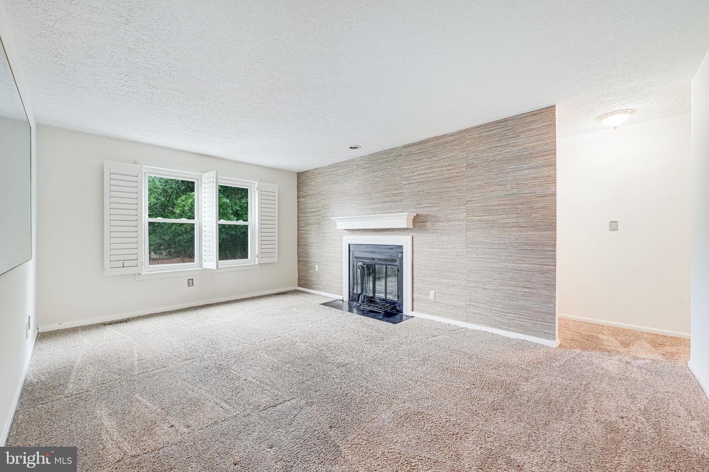 12211 Guinevere Place photo 9