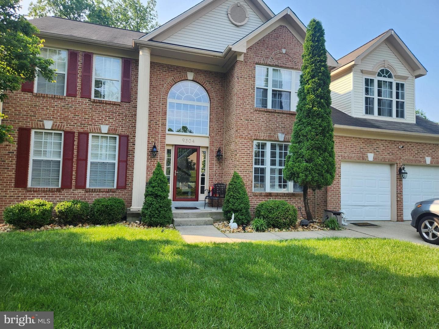 9304 Stream Valley Lane photo 1