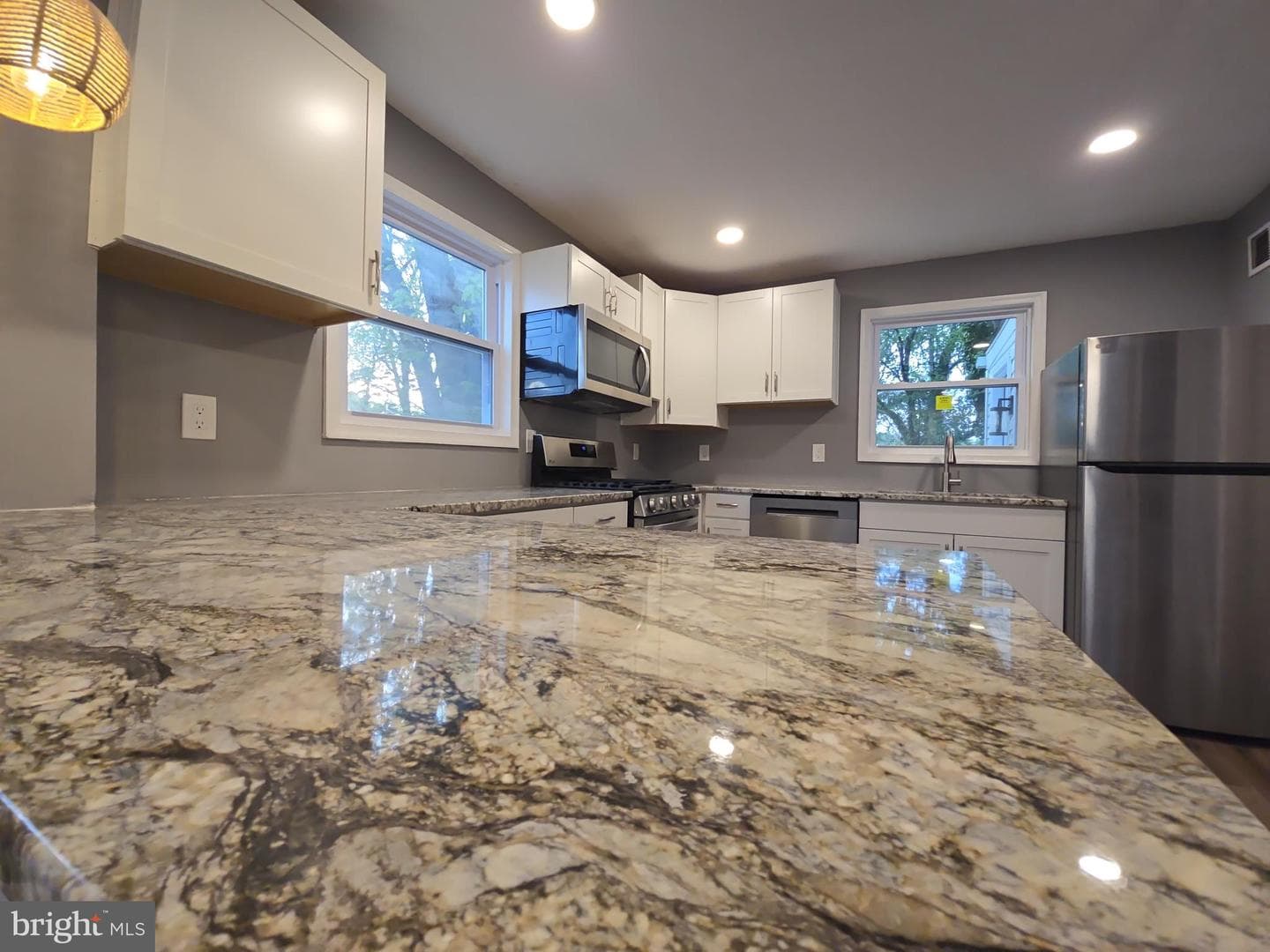 135 Seneca Drive photo 10