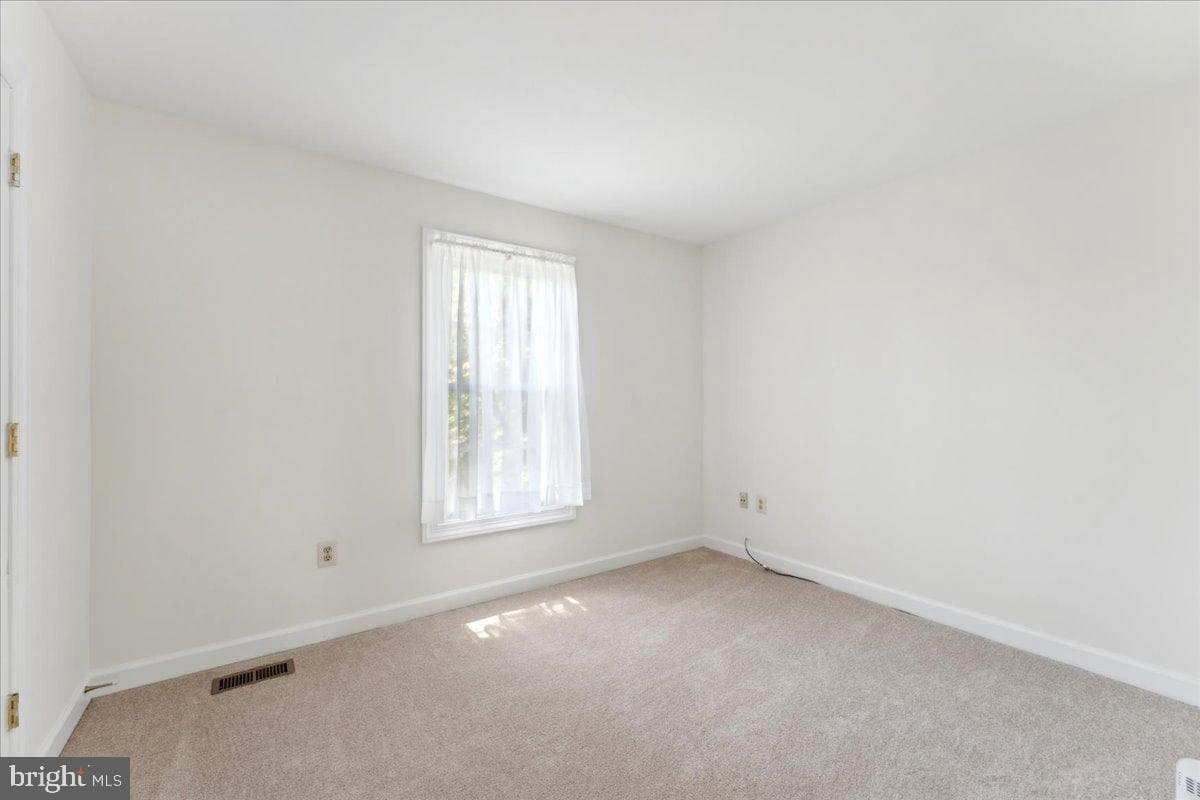 9205 Utica Place photo 25