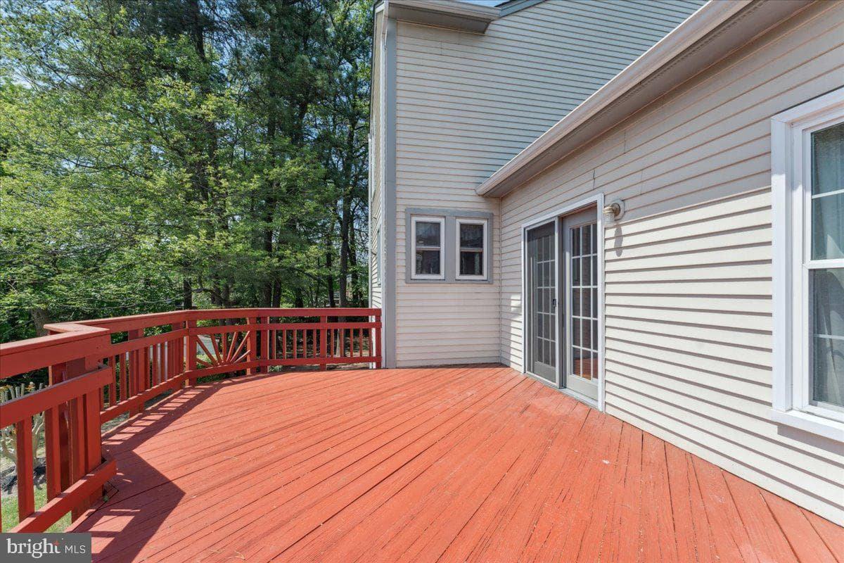 9205 Utica Place photo 36