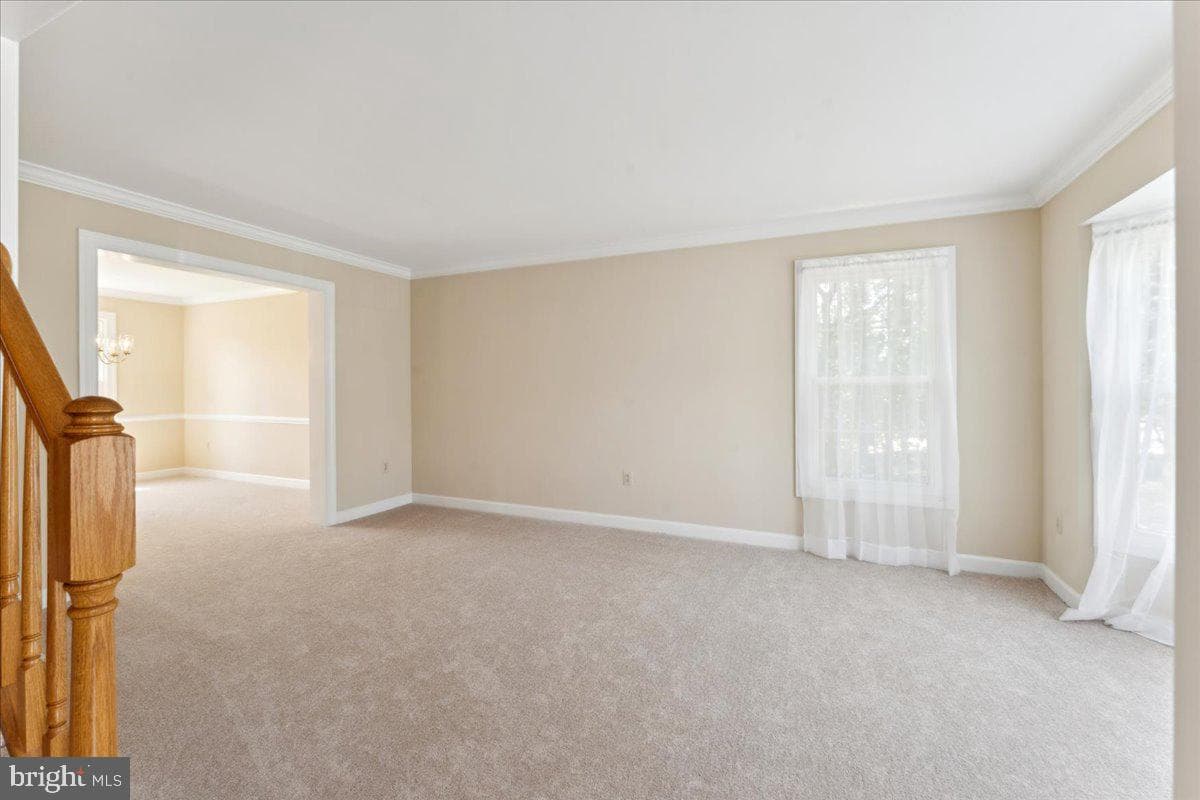 9205 Utica Place photo 6