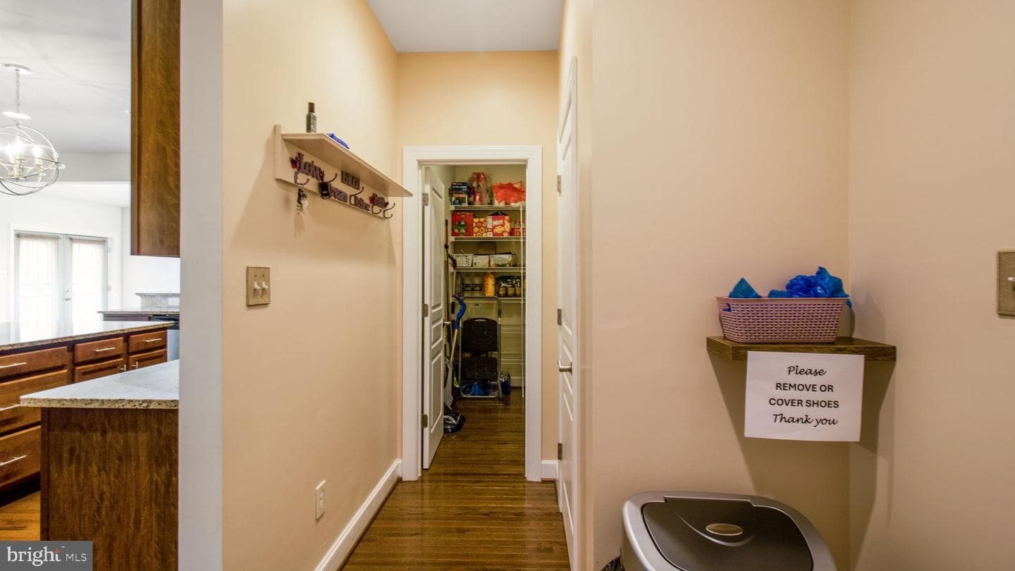 13002 Walkers Lane photo 48