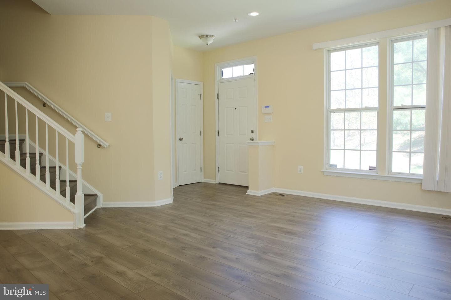 7300 Serenade Circle photo 3