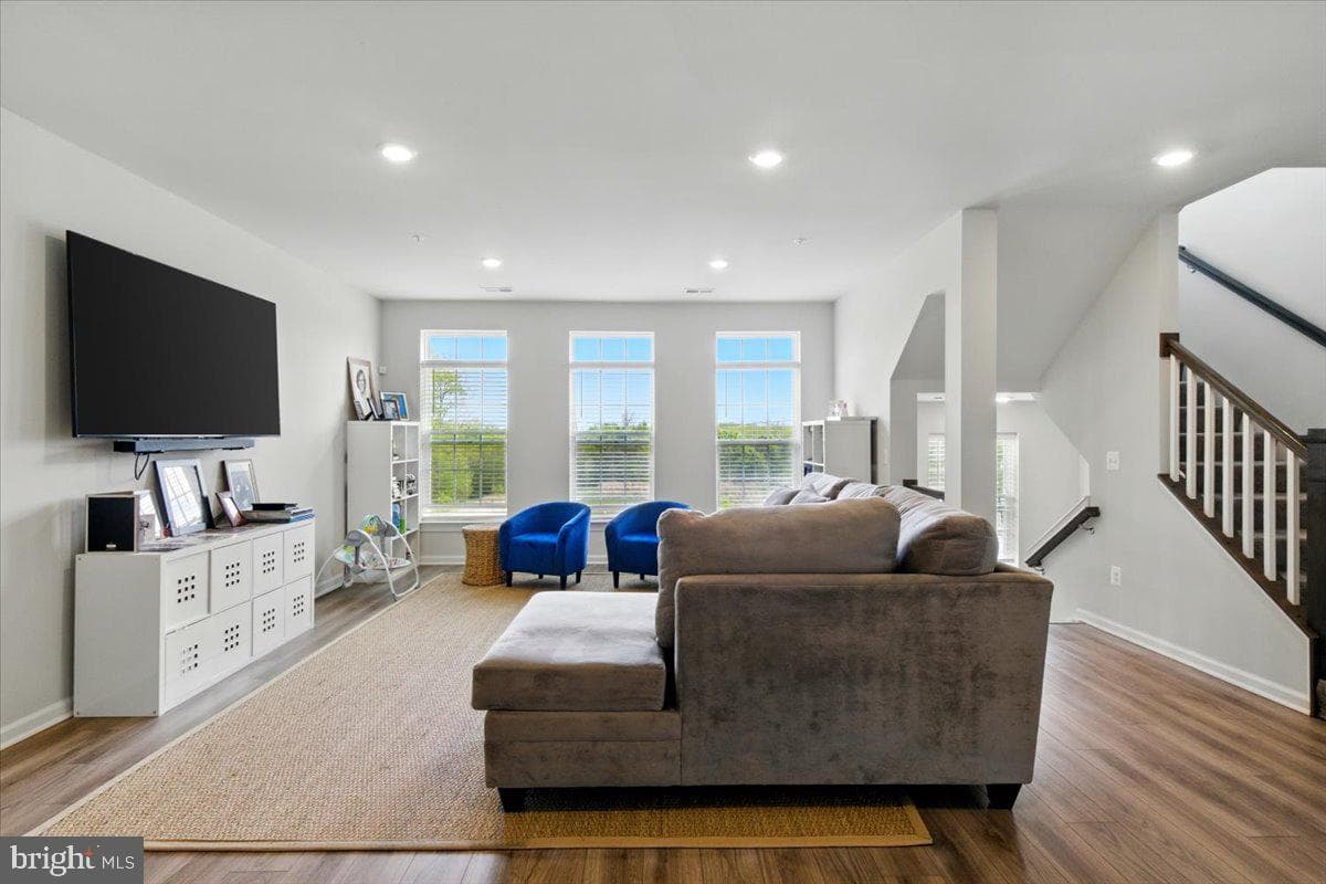 5510 Lanteen Street photo 6