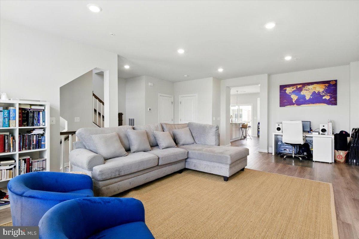 5510 Lanteen Street photo 7