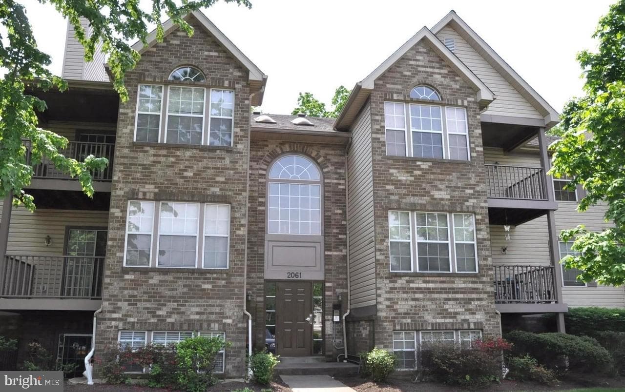 2061 Alice Avenue #2061-201 photo 1