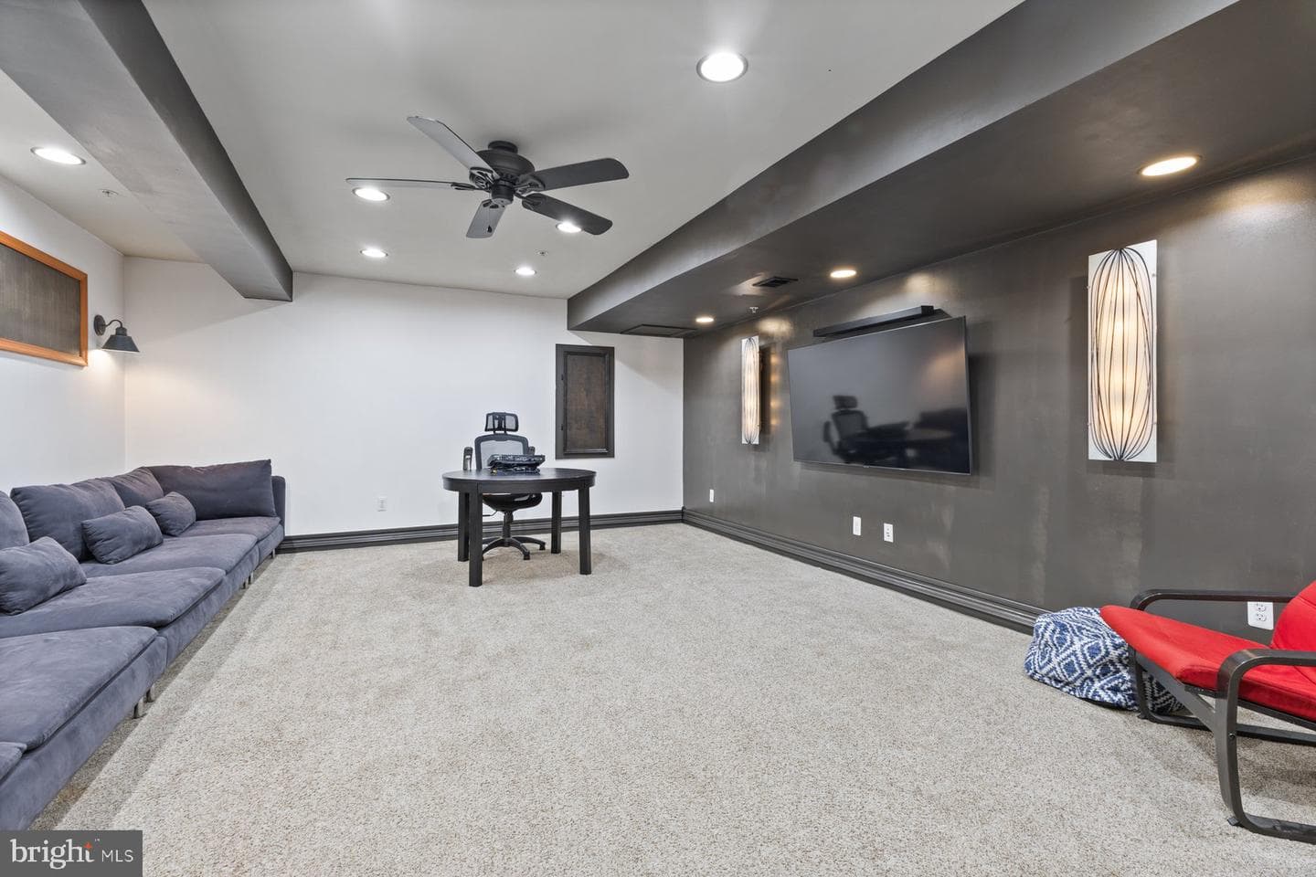 16807 Blue Indigo Court photo 32
