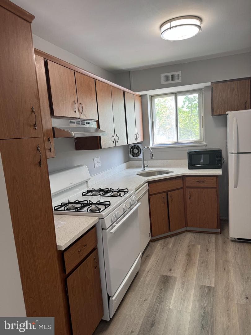 11370 Cherry Hill Road #1p202 photo 5