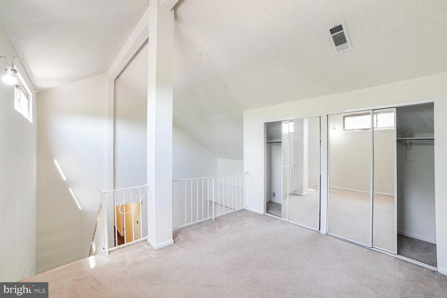 15708 Dorset Road #304 photo 10