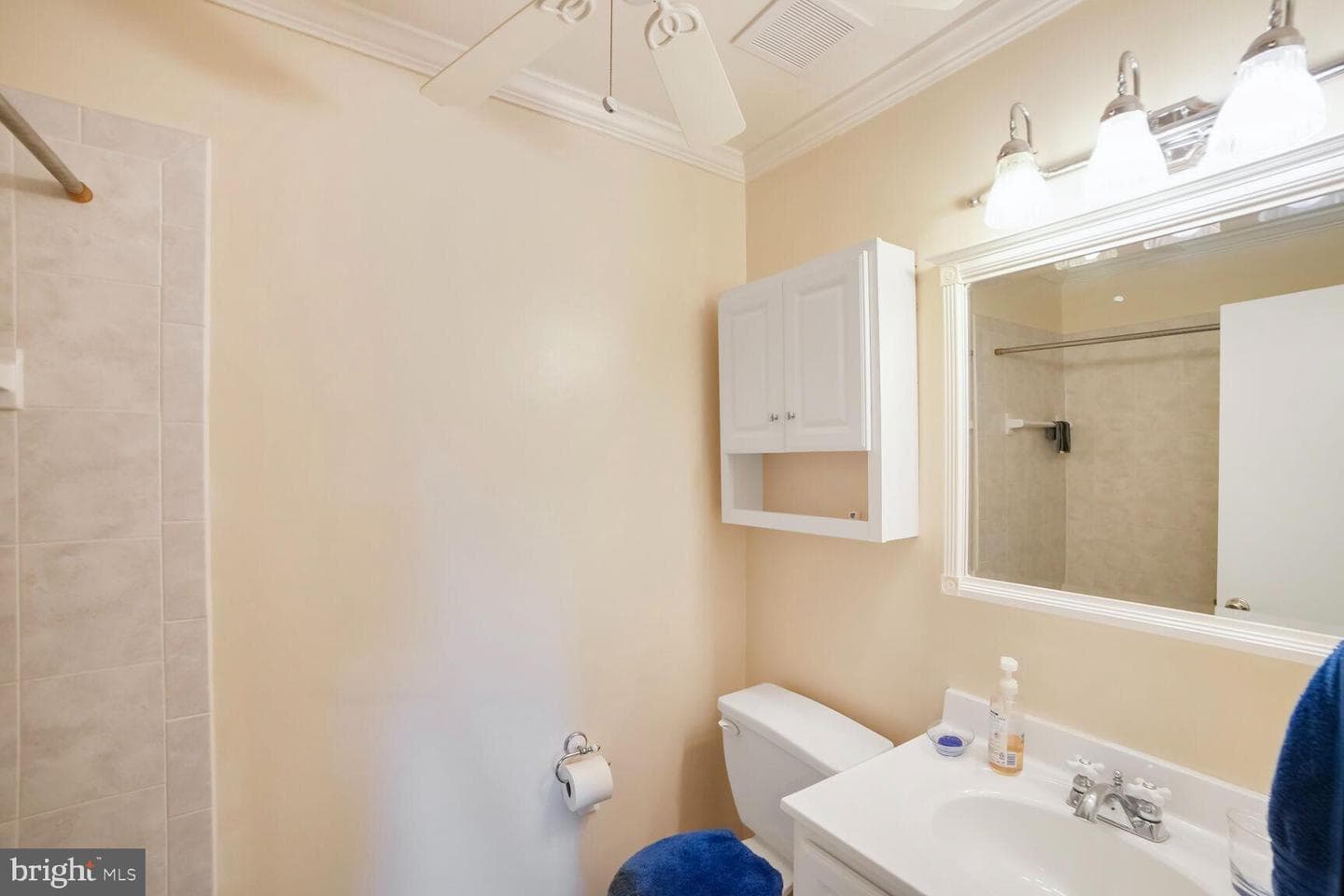 15708 Dorset Road #304 photo 16