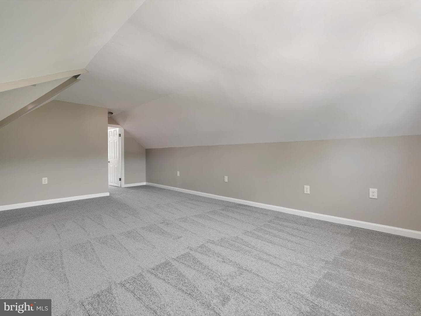 7005 Old Branch Avenue photo 17