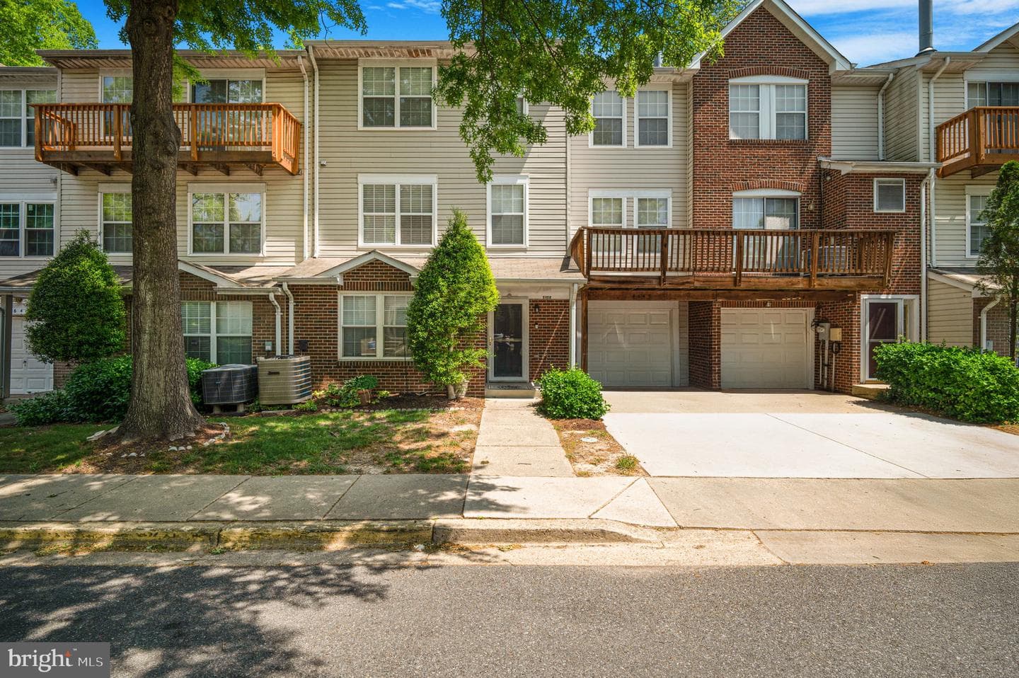 4645 Deepwood Court #100d photo 2