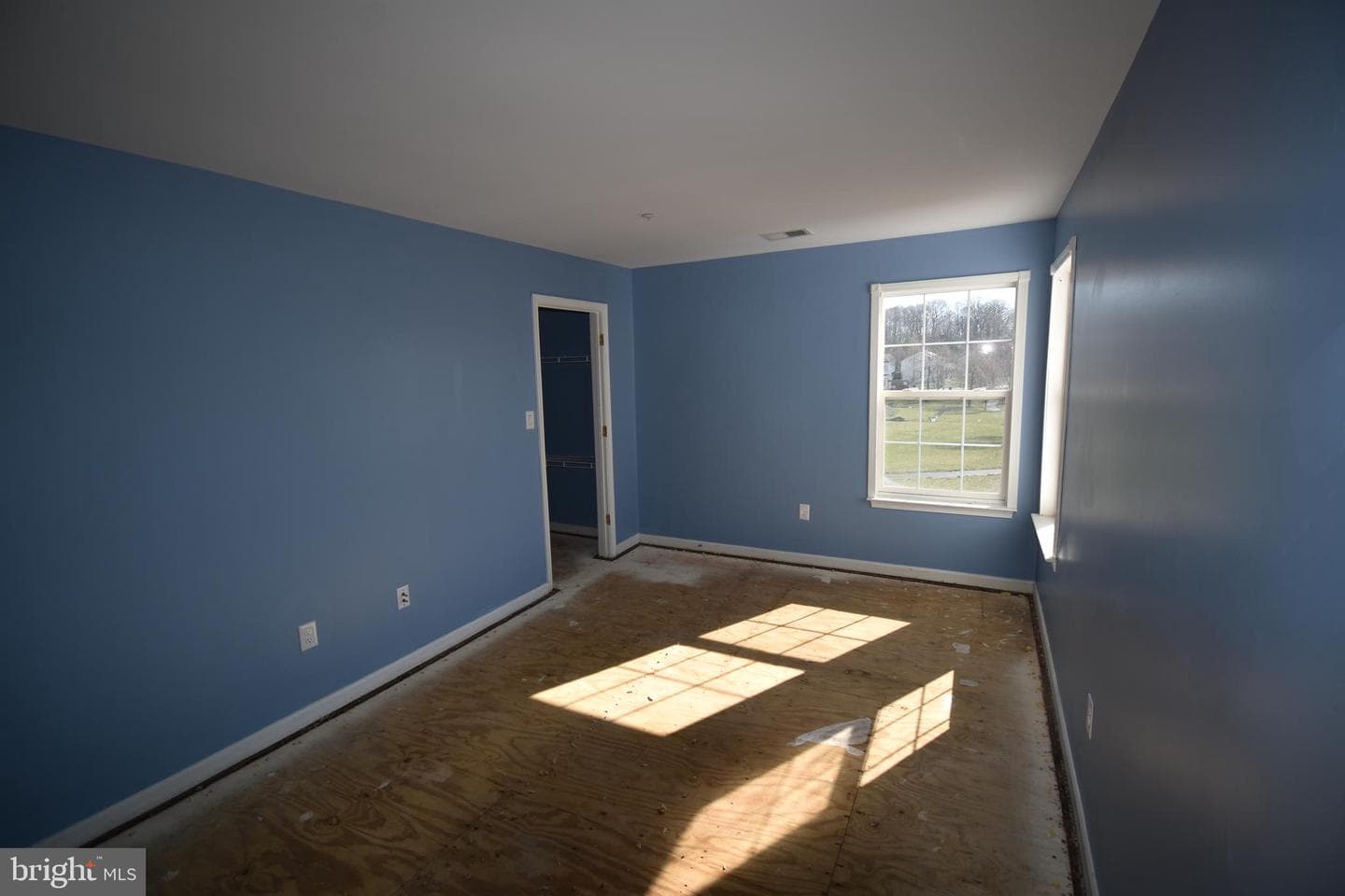14906 Dennington Drive photo 11