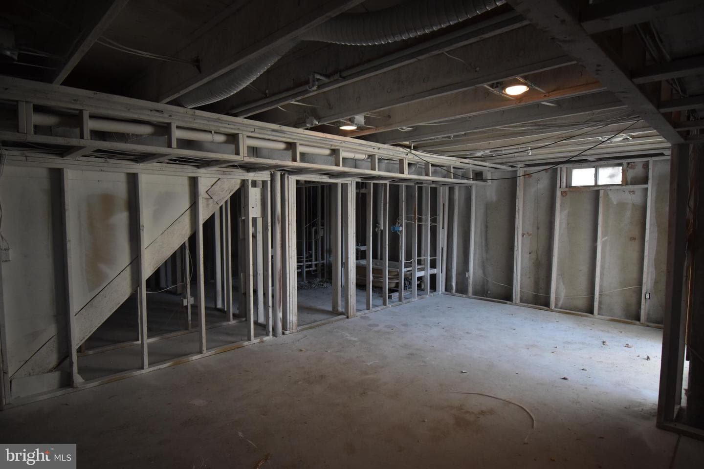 14906 Dennington Drive photo 9