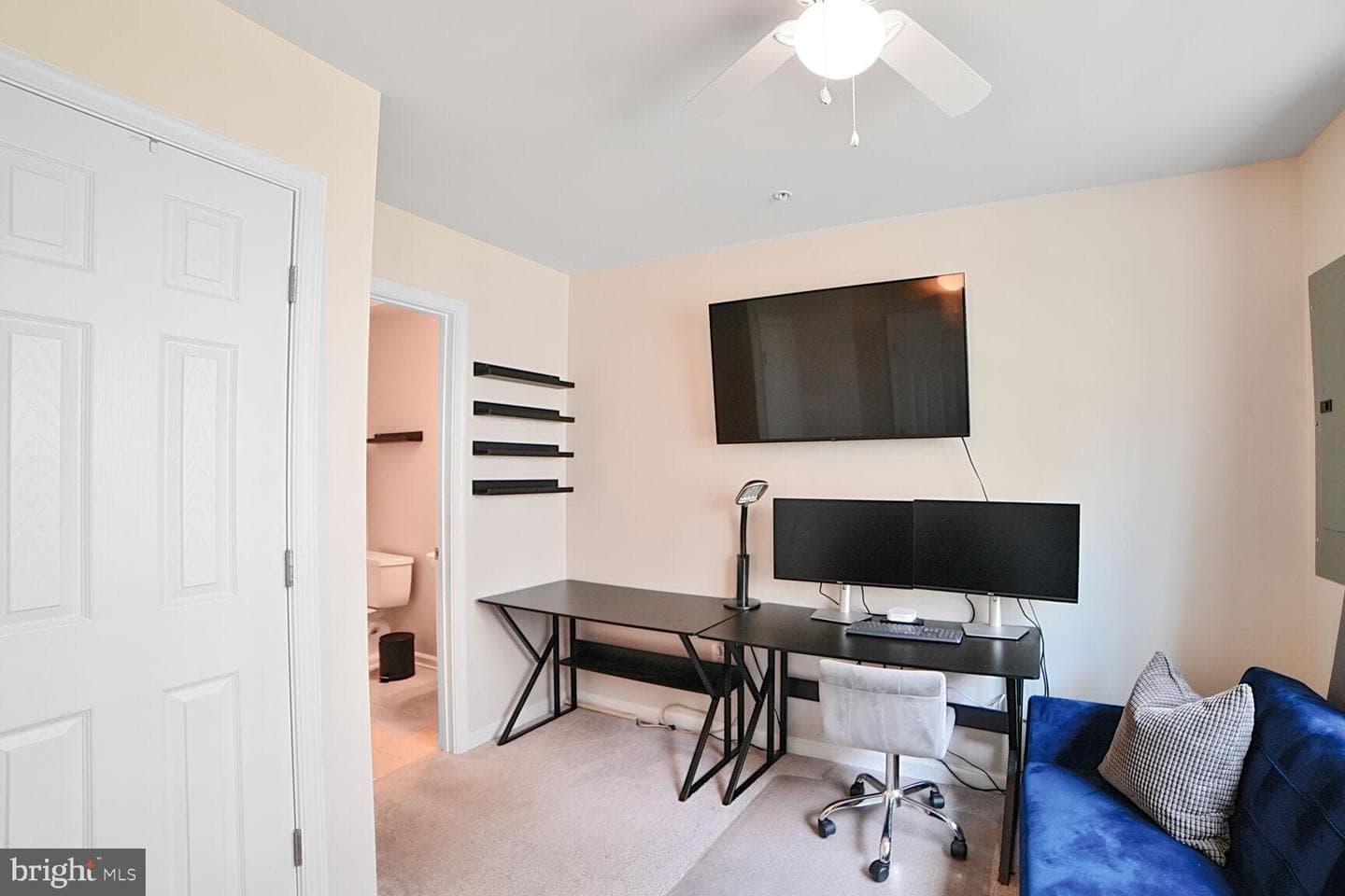 12521 Honey Locust Way photo 5