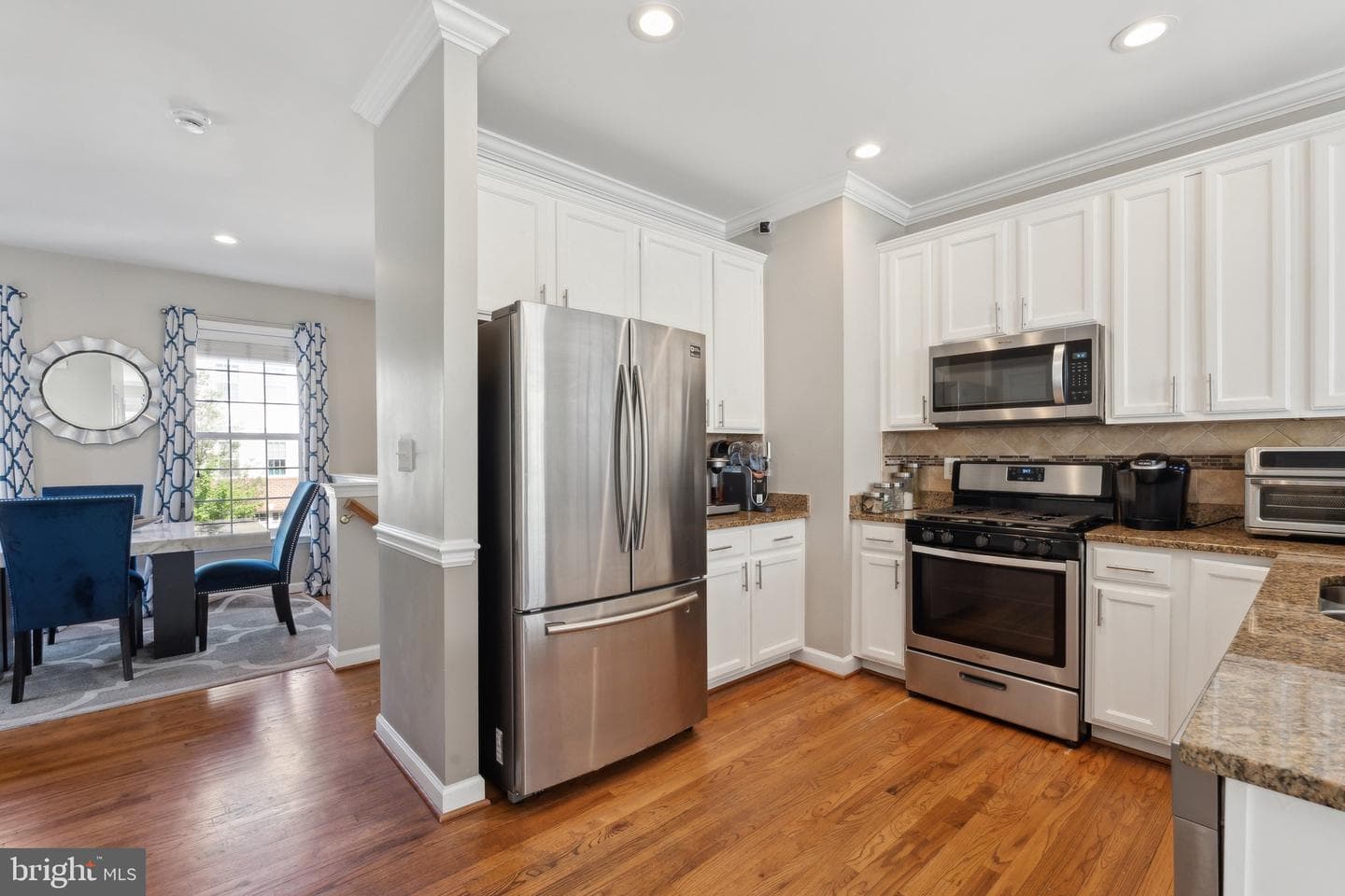 4264 Talmadge Circle photo 7
