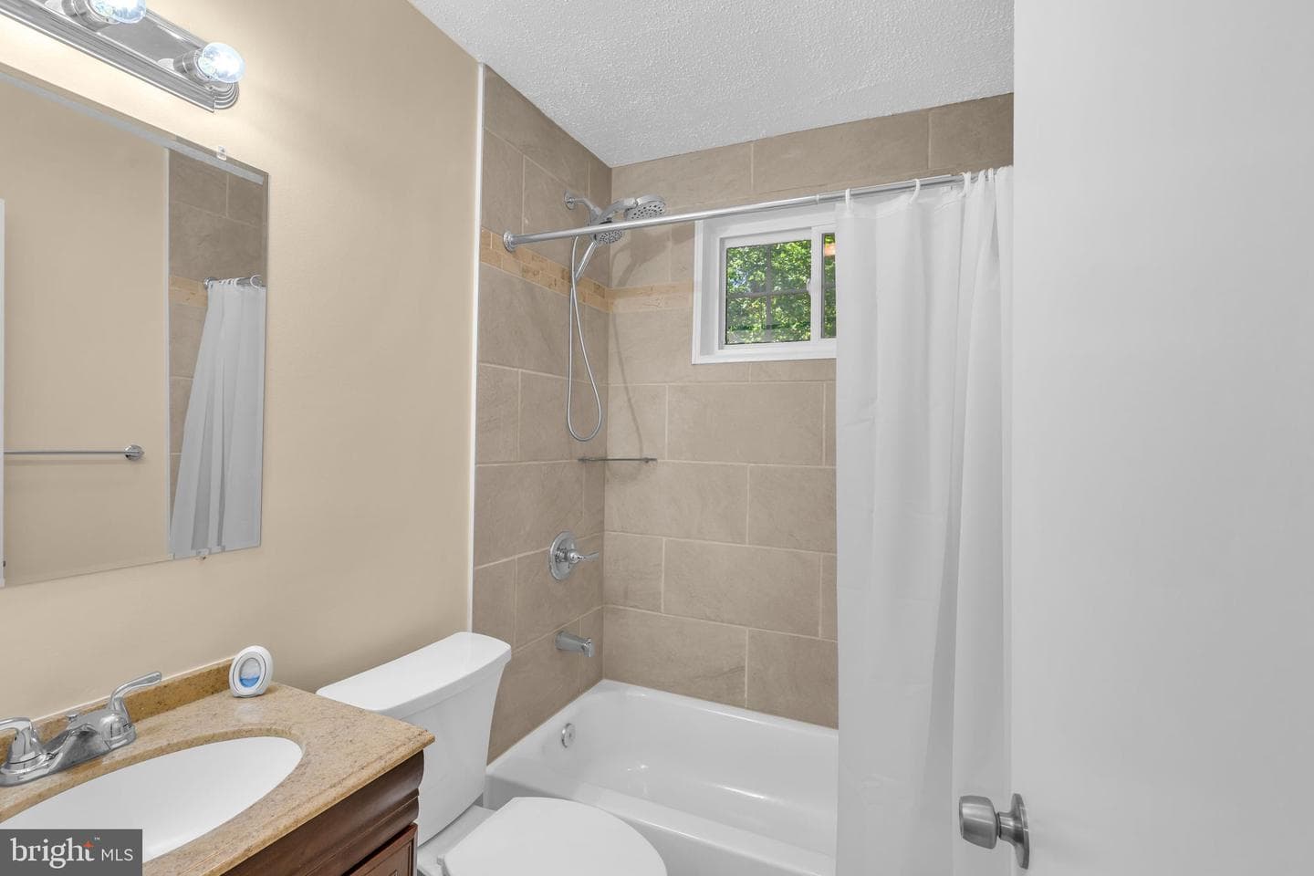 7509 Glade Drive photo 16