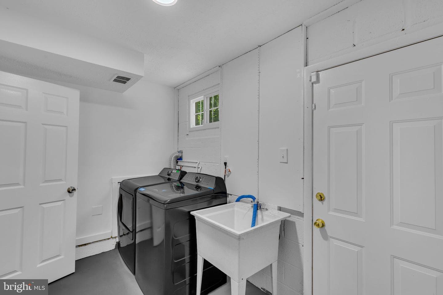 7509 Glade Drive photo 22