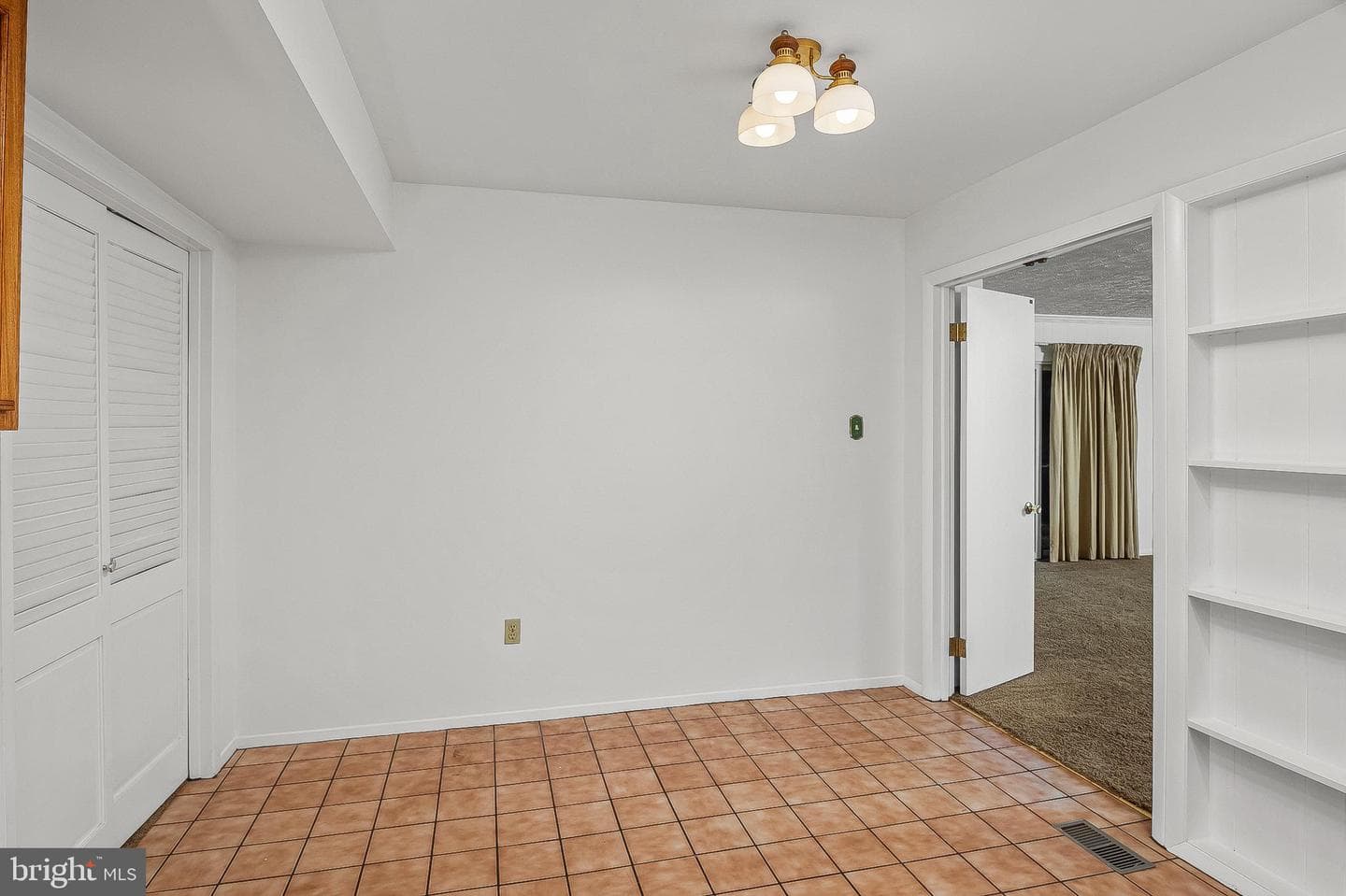 4916 Rocky Spring Lane photo 17