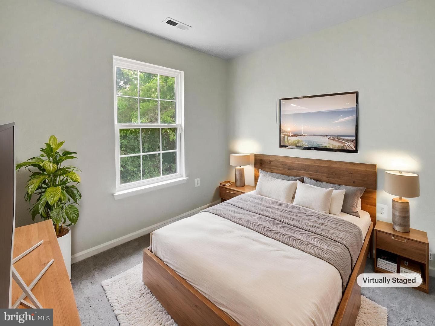 8233 Dellwood Court photo 4