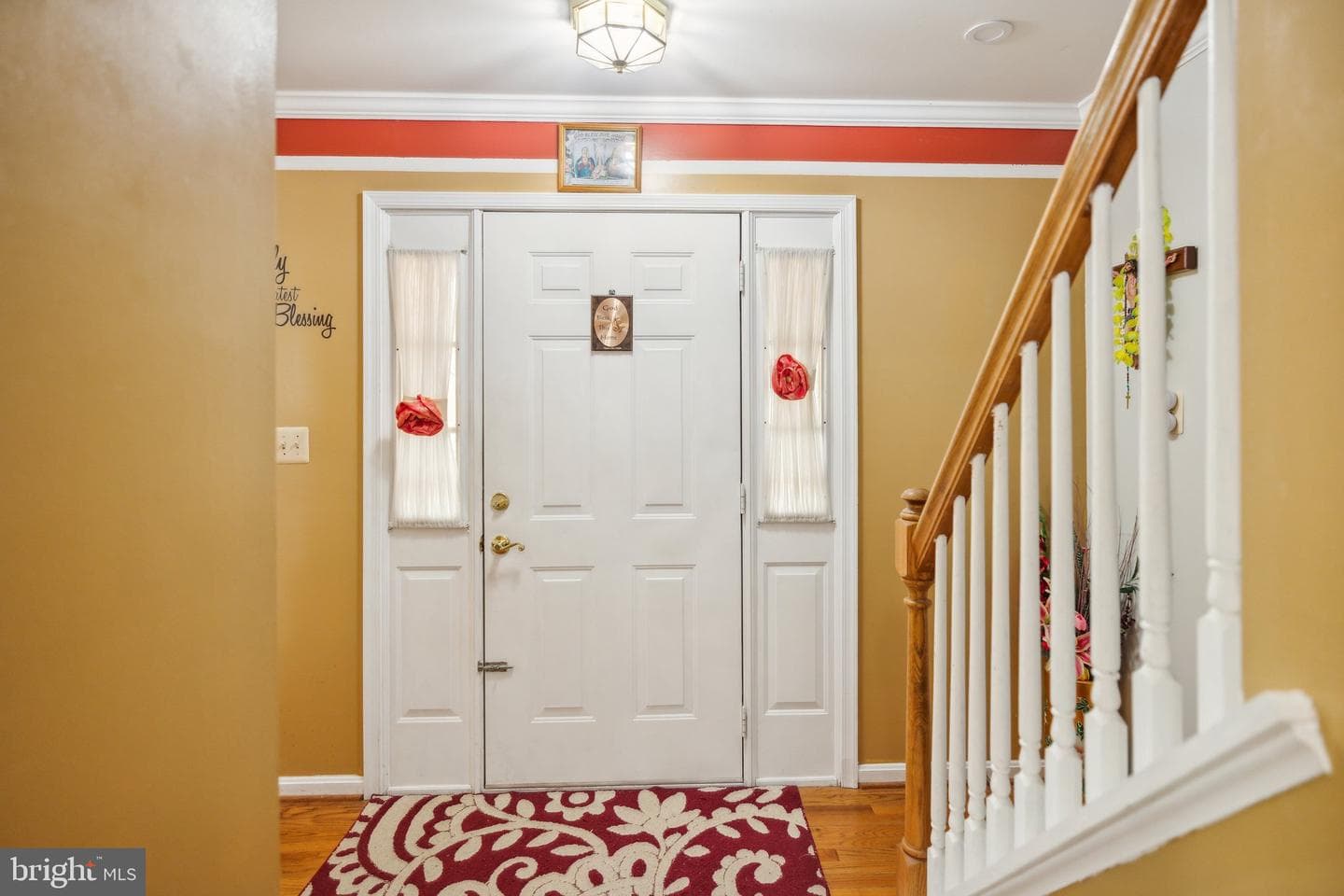 9406 Shallow Creek Lane photo 4