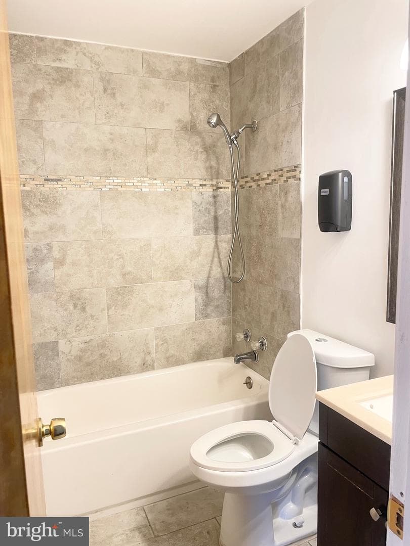 4114 Carozza Court photo 5