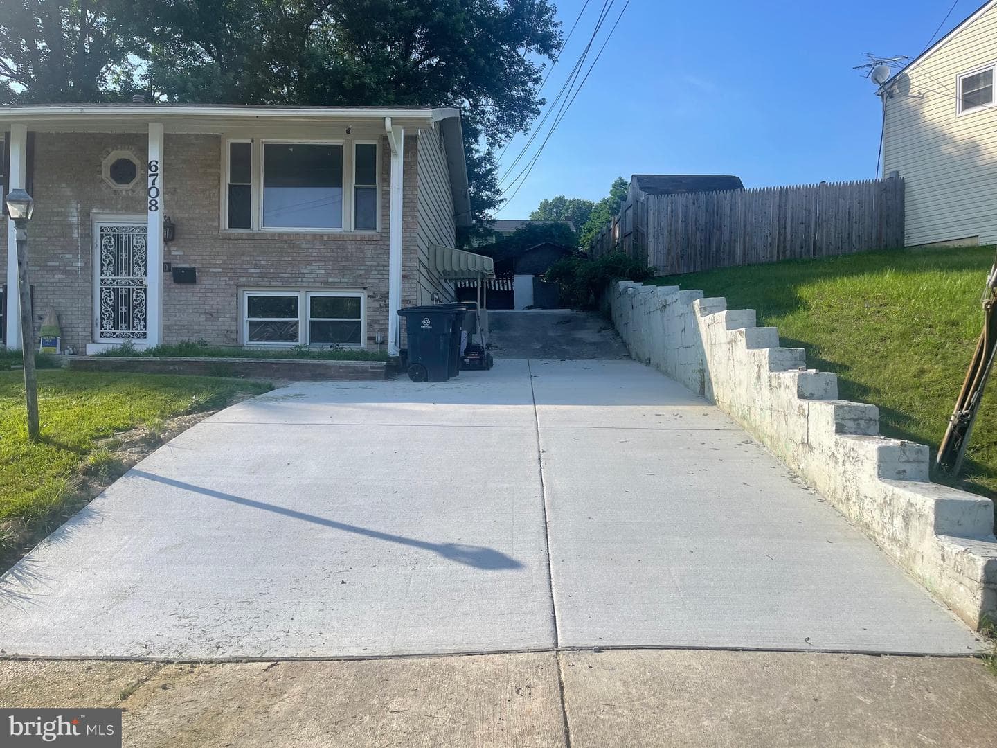 6708 Calmos Street photo 3