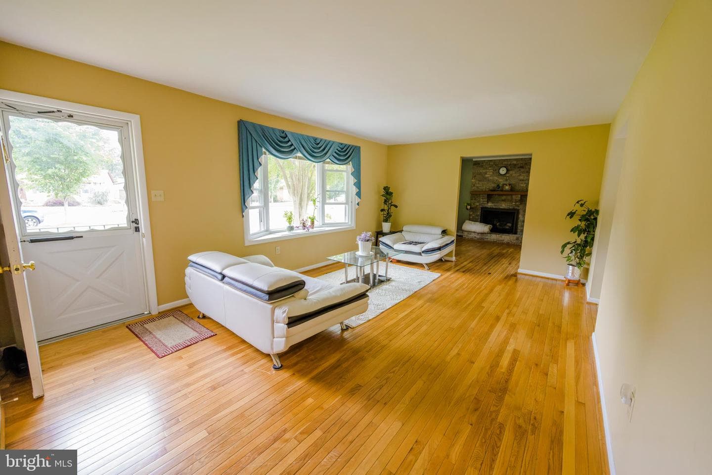 9608 Middleridge Court photo 5