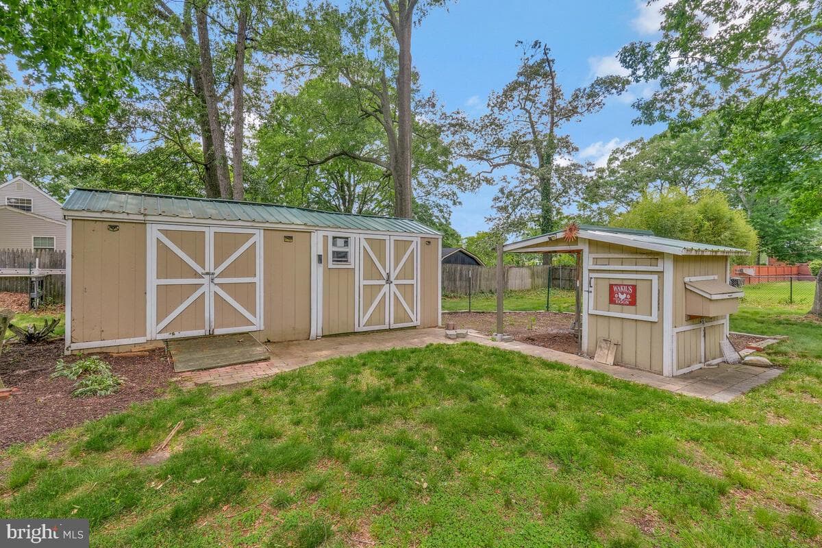 5103 Armand Avenue photo 32