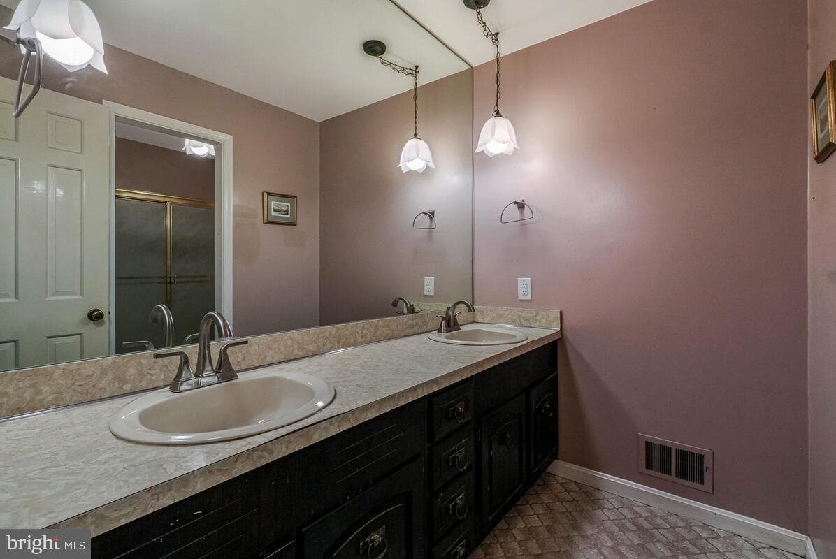 5103 Armand Avenue photo 9