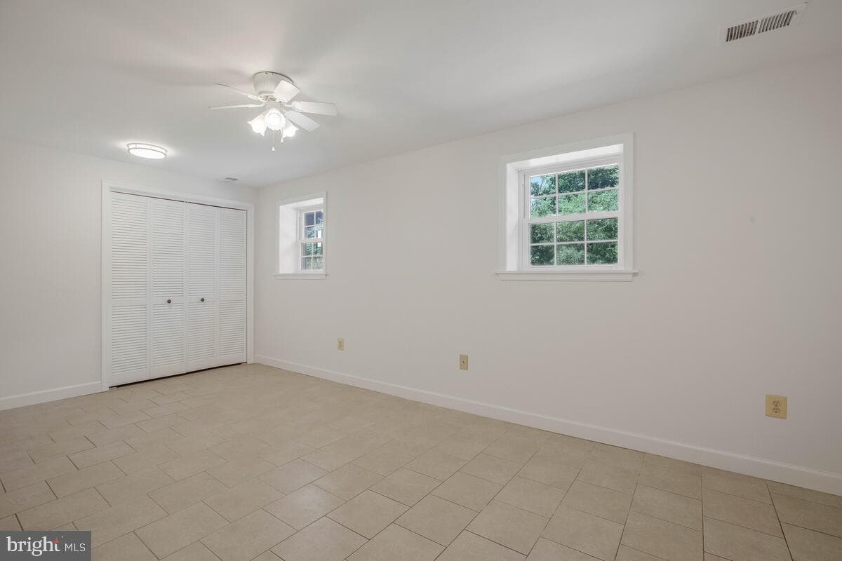 6327 Joslyn Place photo 32