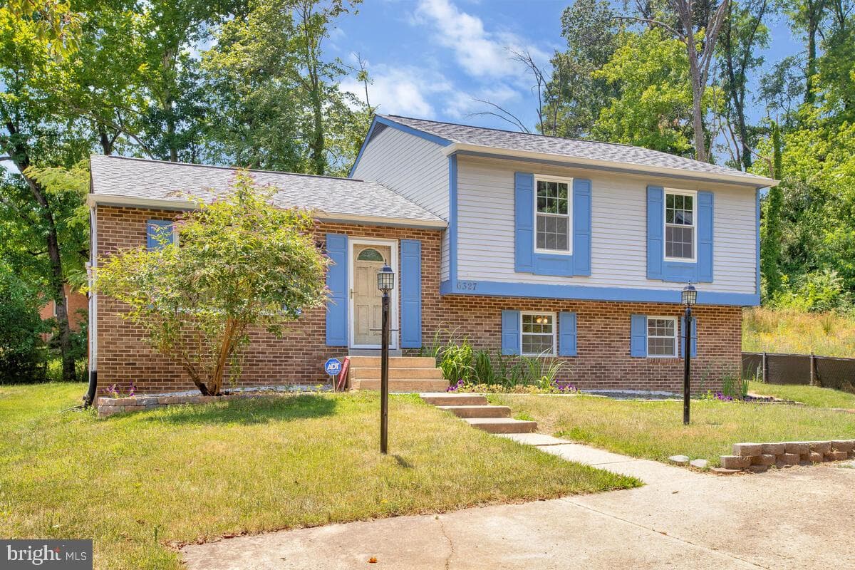 6327 Joslyn Place photo 8