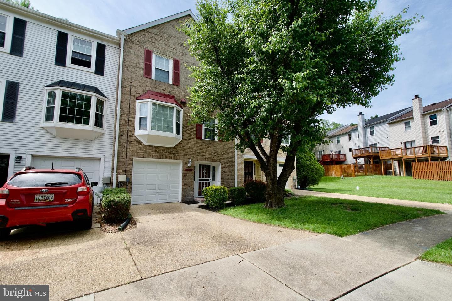 10303 Broom Lane photo 1