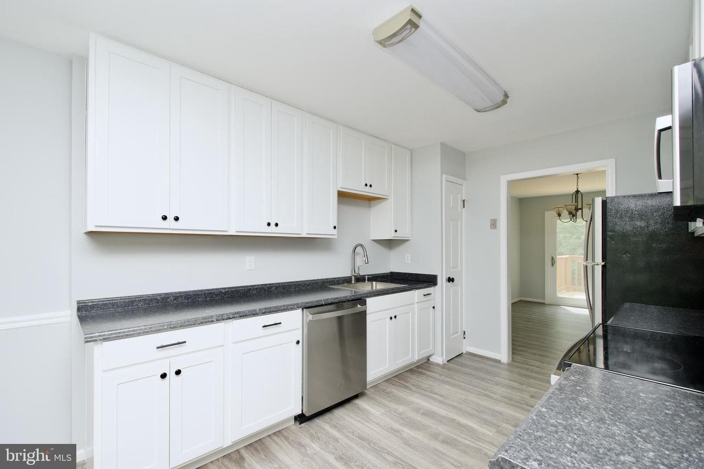 10303 Broom Lane photo 15