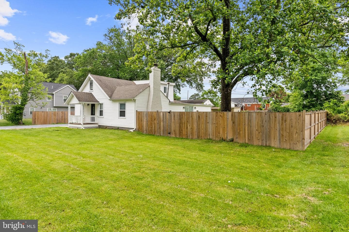 3007 Walters Lane photo 2