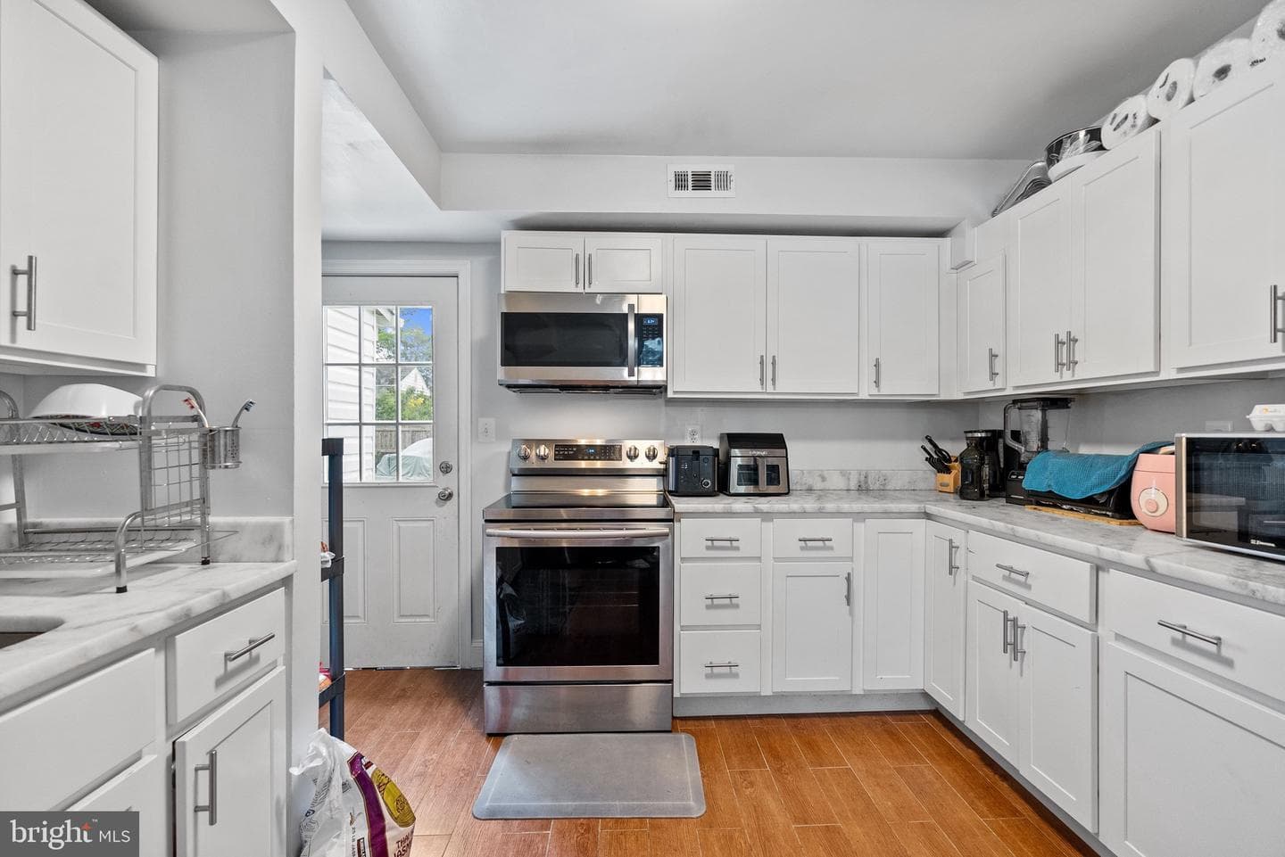 3007 Walters Lane photo 9