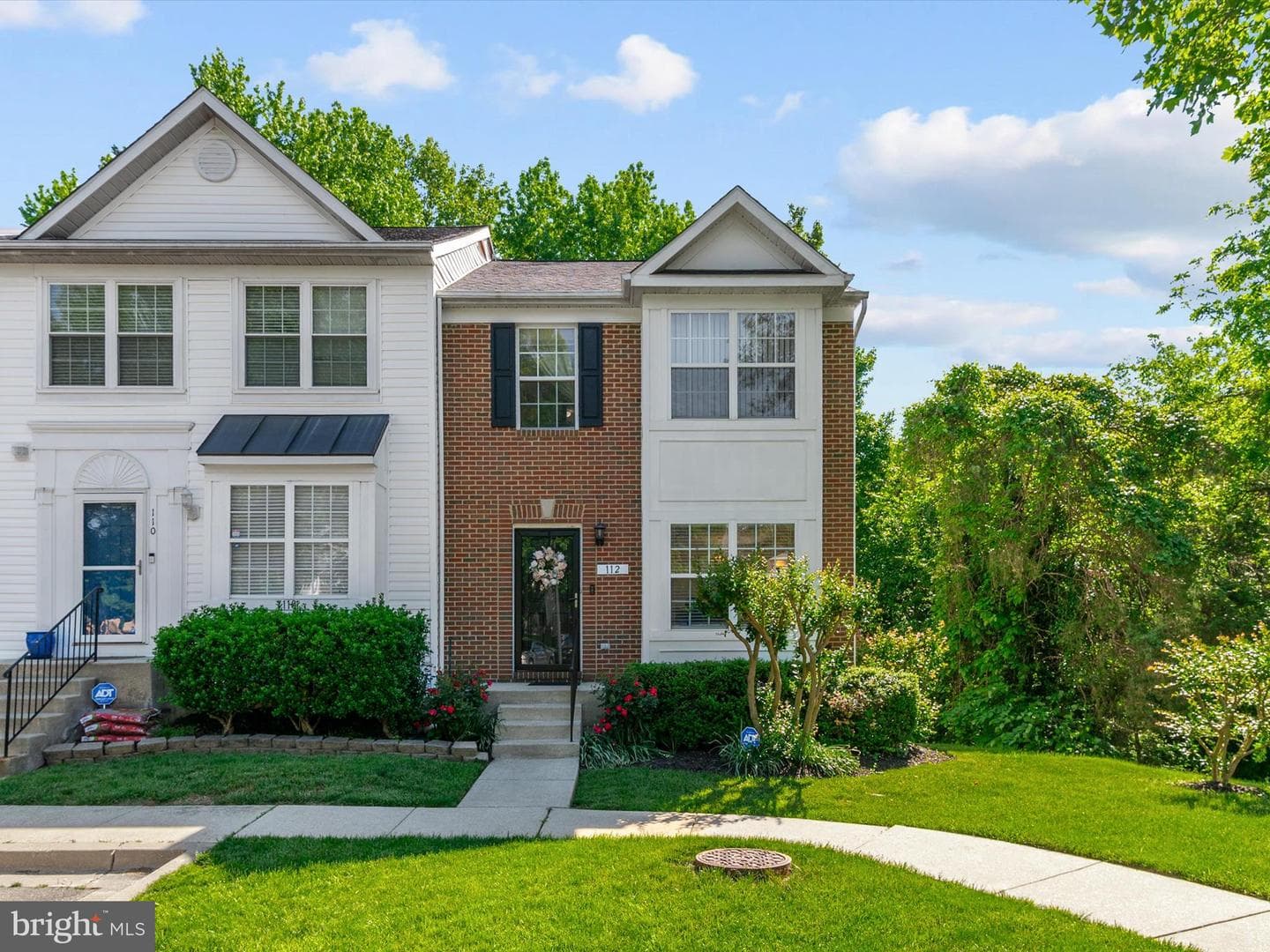 112 Perth Amboy Court photo 1